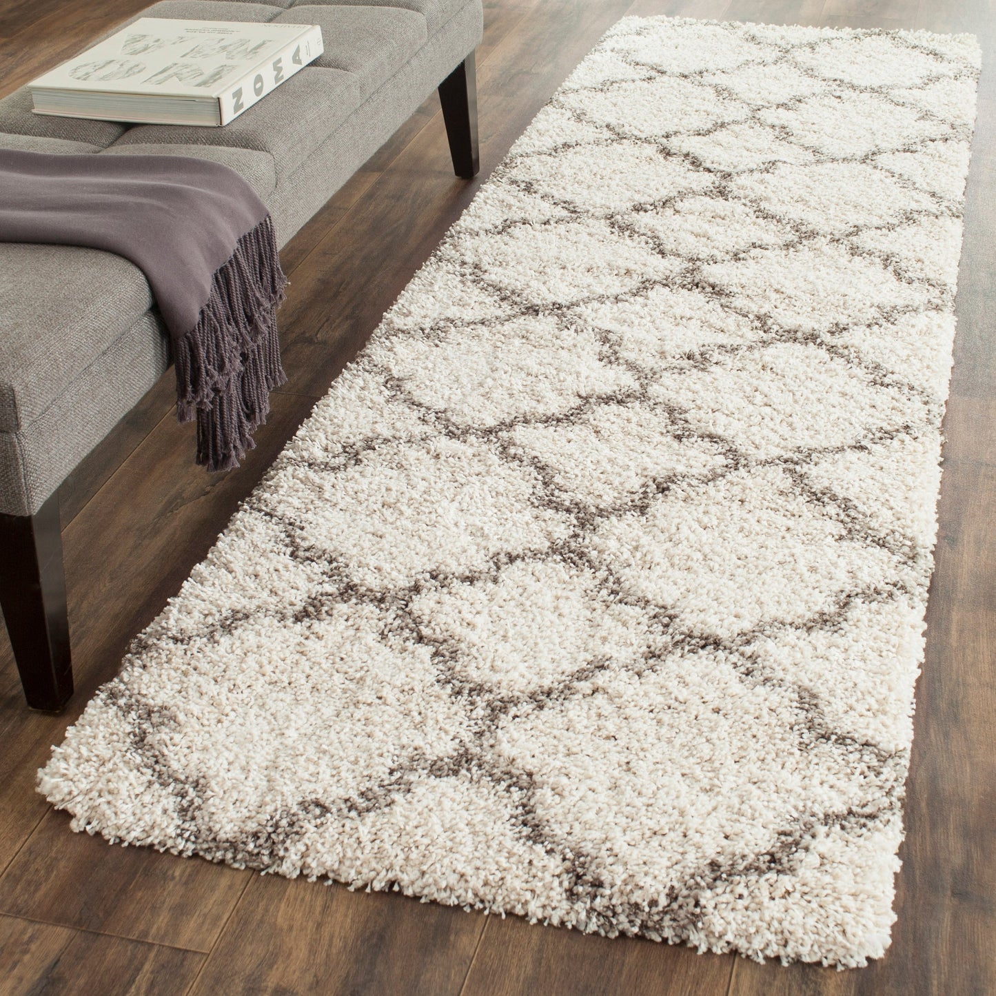 SAFAVIEH Hudson Shag Jeryl Glam Trellis 2-inch Area Rug