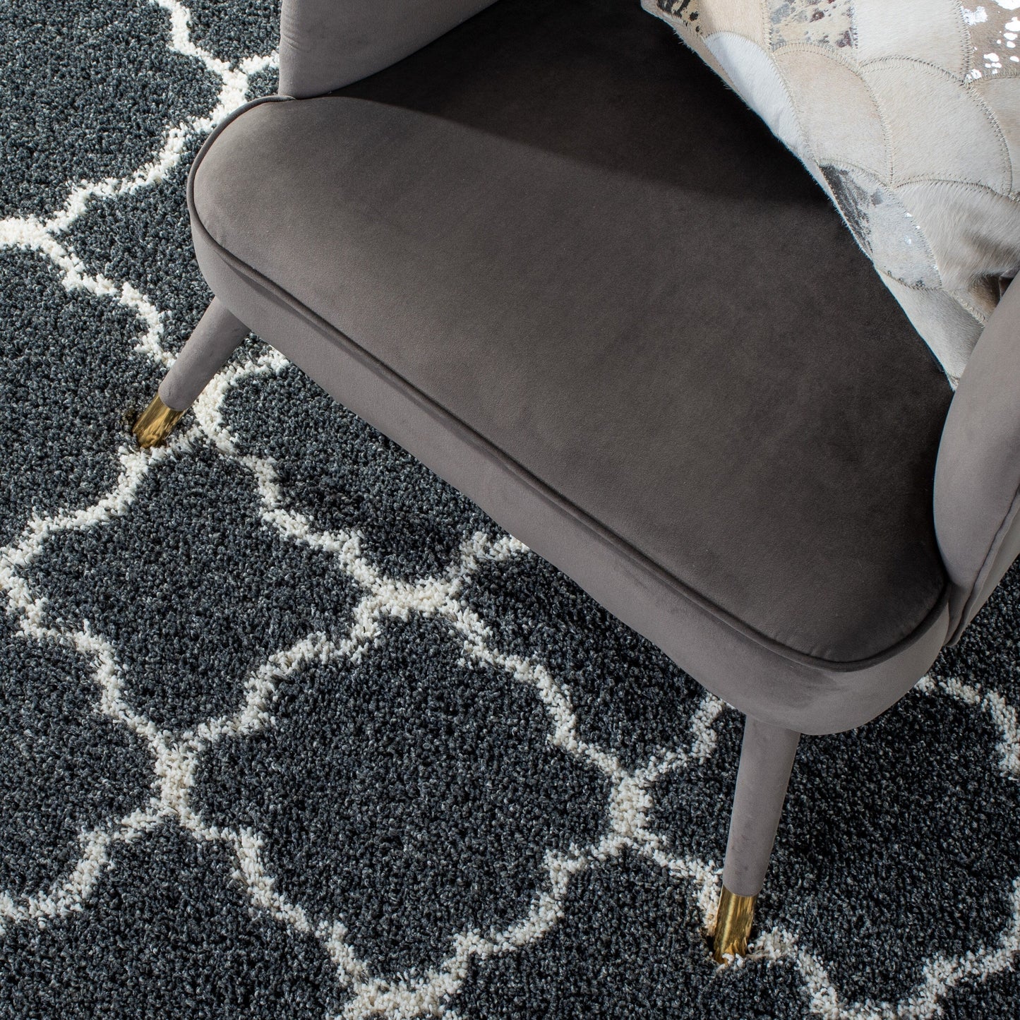 SAFAVIEH Hudson Shag Jeryl Glam Trellis 2-inch Area Rug