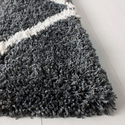 SAFAVIEH Hudson Shag Raili Diamond Trellis 2-inch Thick Rug