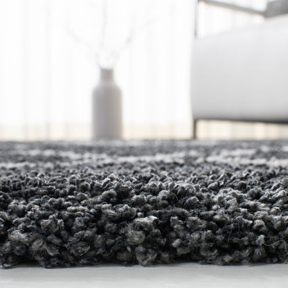 SAFAVIEH Hudson Shag Raili Diamond Trellis 2-inch Thick Rug