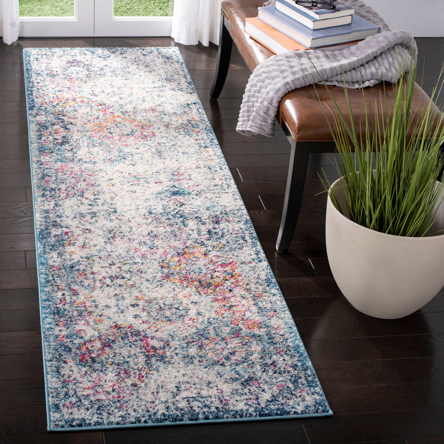 SAFAVIEH Madison Bettylou Boho Chic Distressed Area Rug