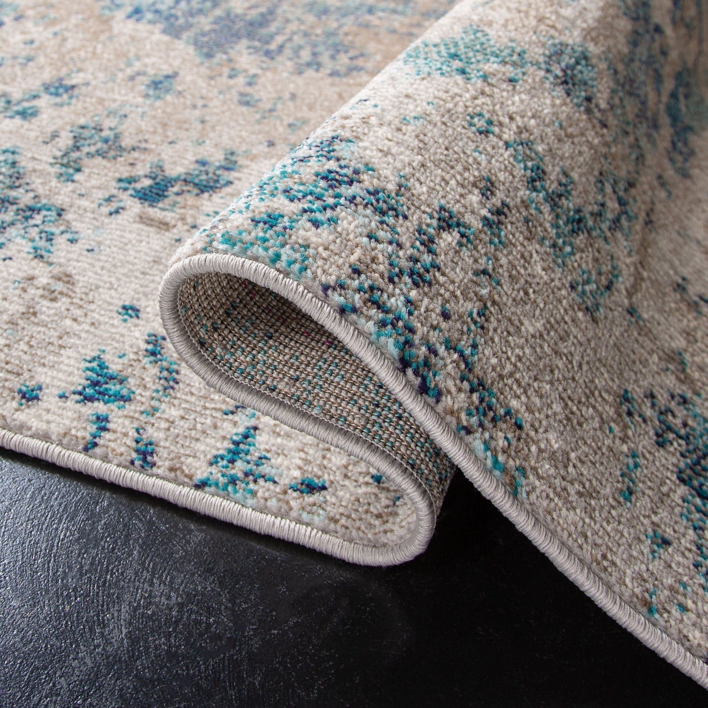 SAFAVIEH Madison Lawanda Modern Abstract Rug