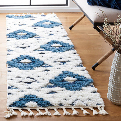 SAFAVIEH Moroccan Tassel Shag Delores 2-inch Thick Rug