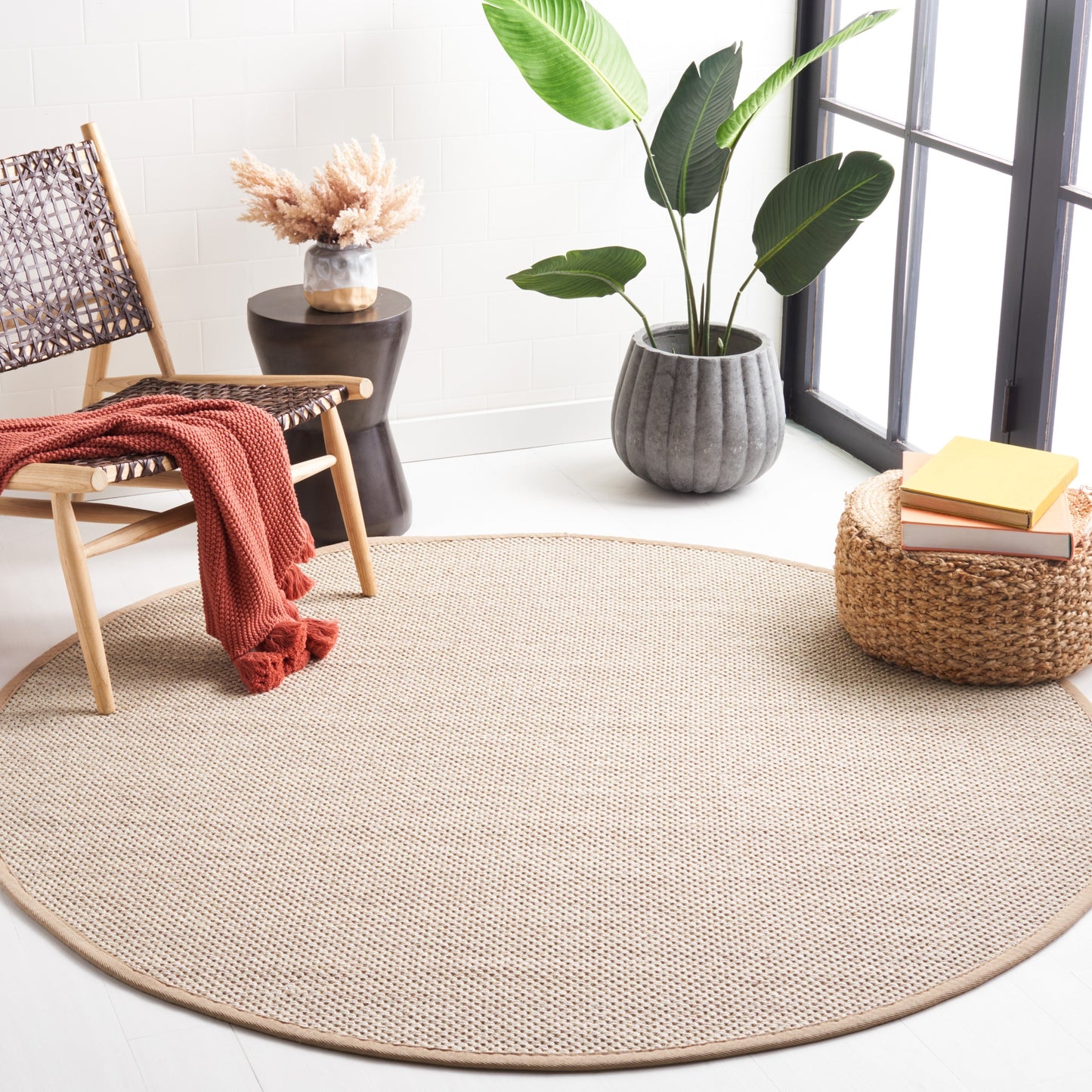 SAFAVIEH Natural Fiber Lorine Casual Border Sisal Rug