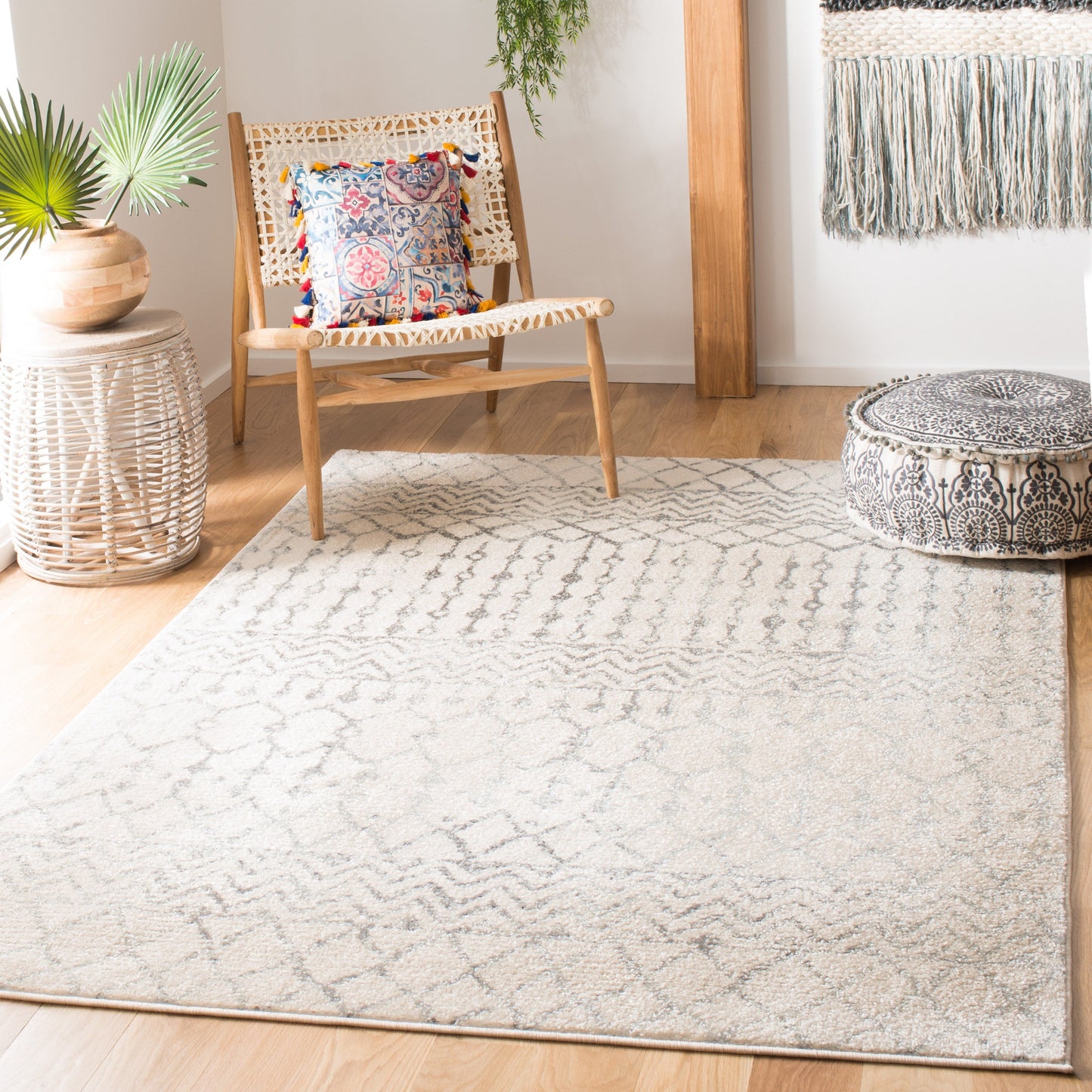 SAFAVIEH Tulum Metta Moroccan Boho Tribal Rug