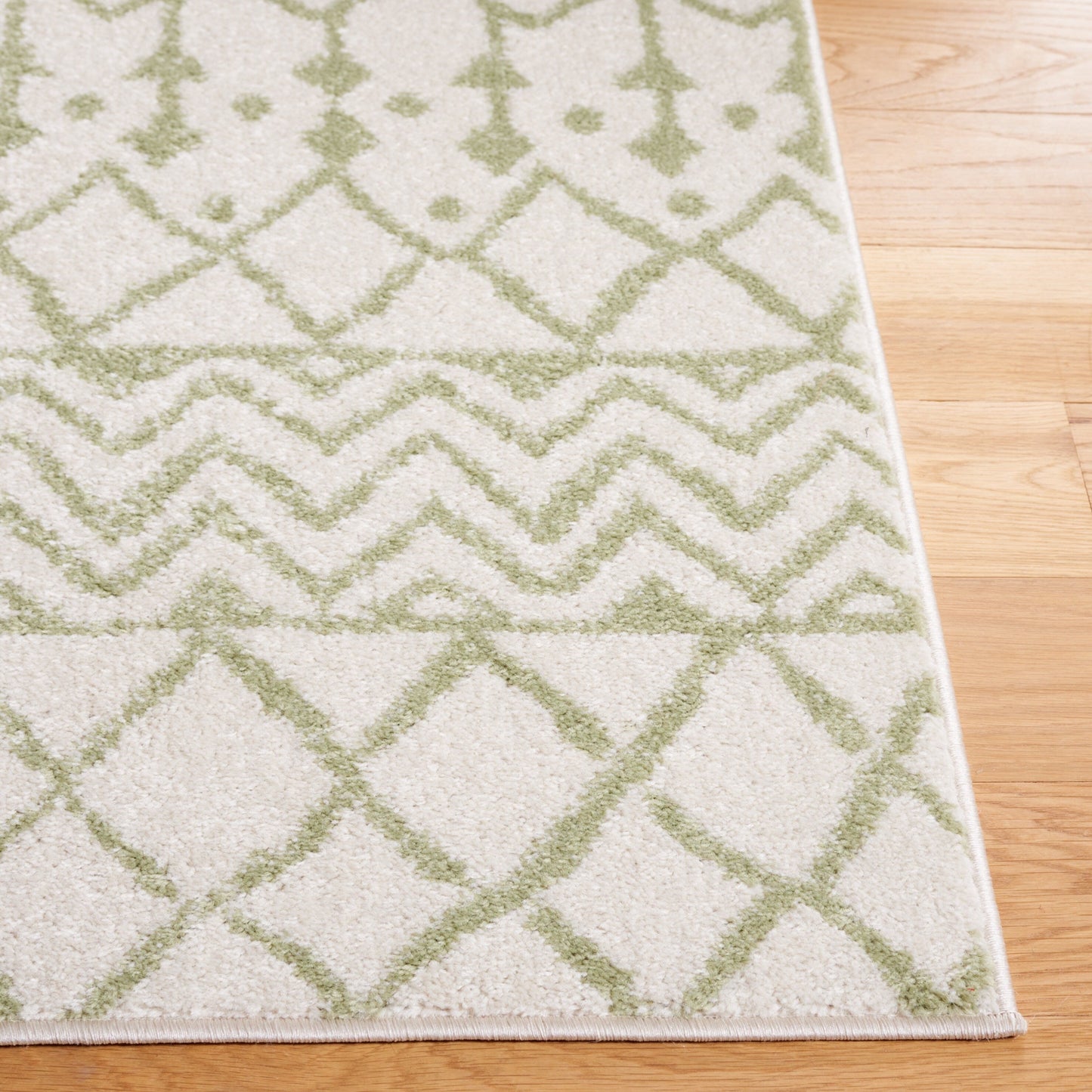 SAFAVIEH Tulum Metta Moroccan Boho Tribal Rug