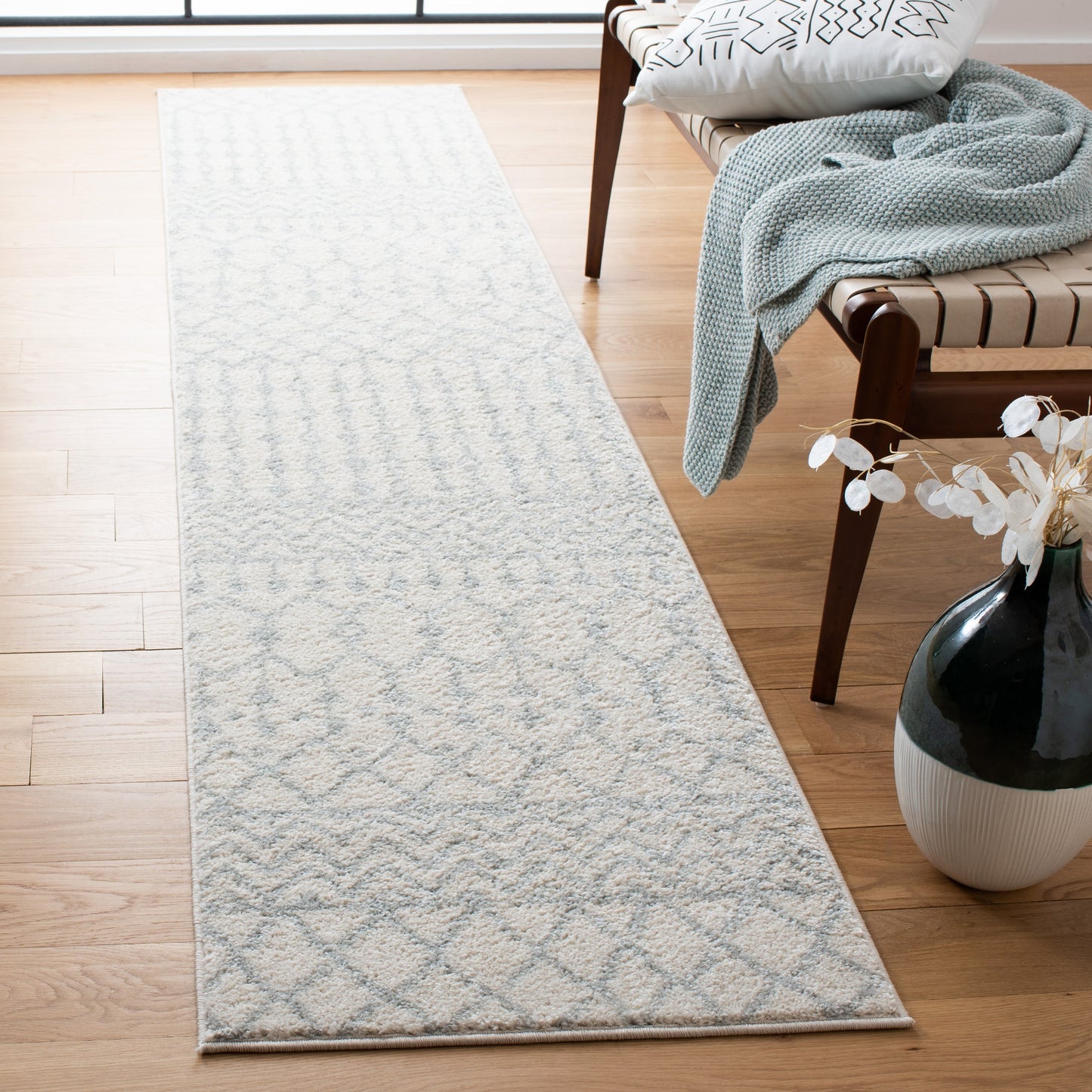 SAFAVIEH Tulum Metta Moroccan Boho Tribal Rug