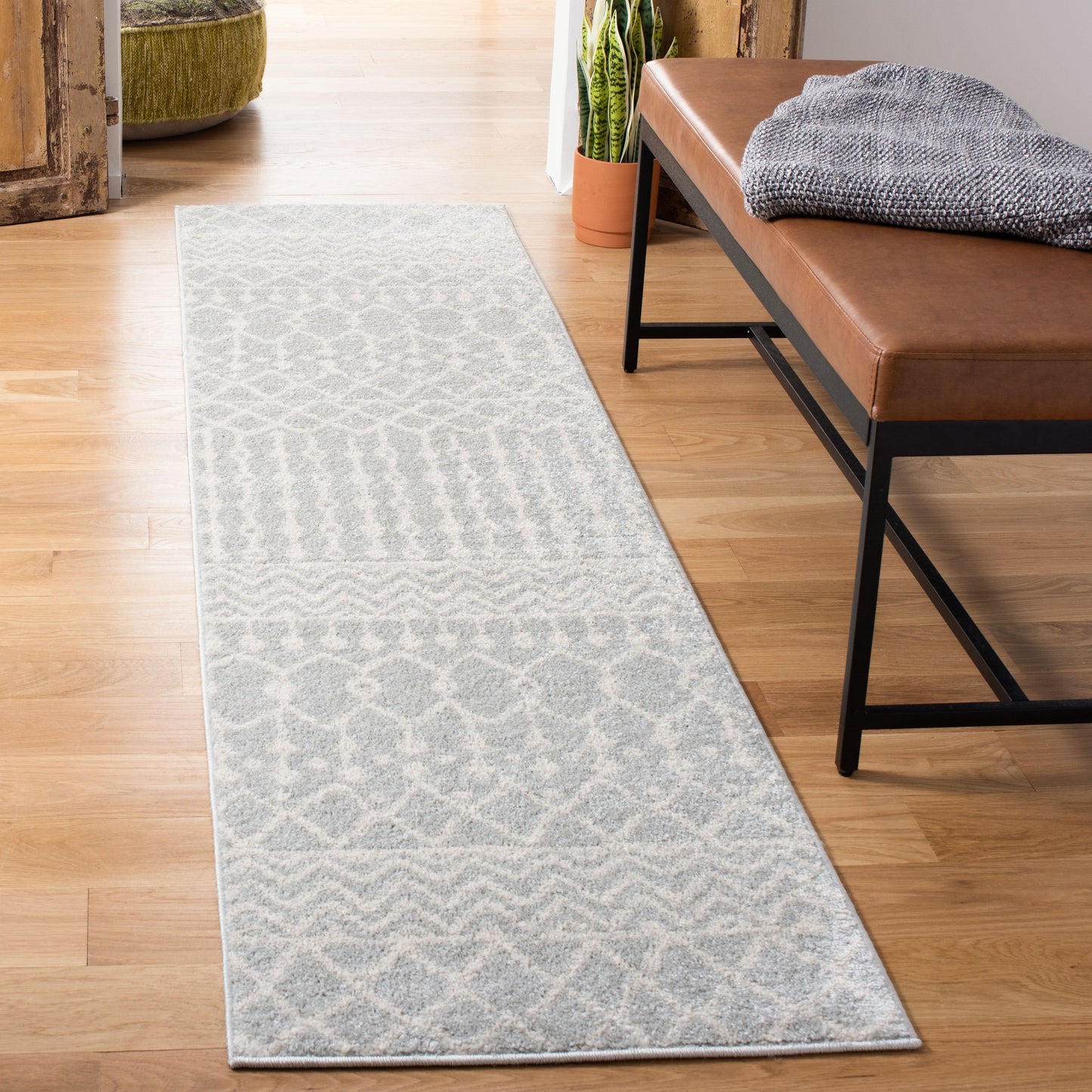 SAFAVIEH Tulum Metta Moroccan Boho Tribal Rug