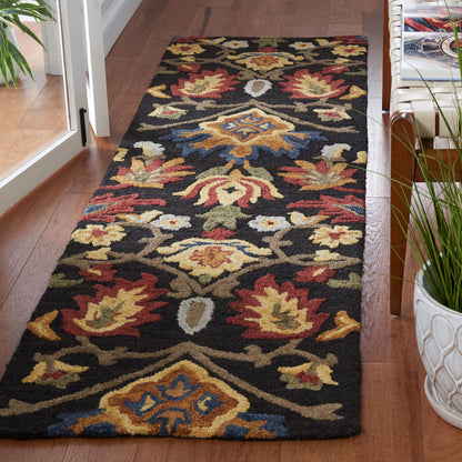 SAFAVIEH, Handmade Marietje Blossom French Country Wool Area Rug