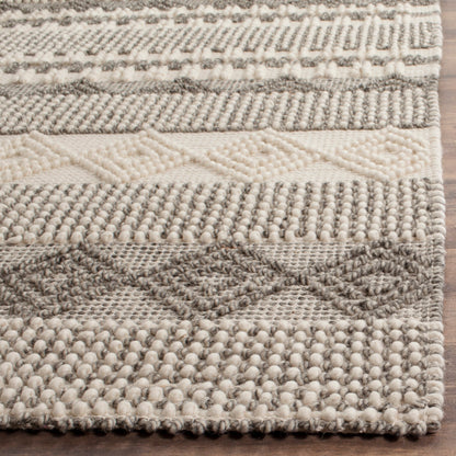 SAFAVIEH, Handmade Natura Paladia Wool Rug