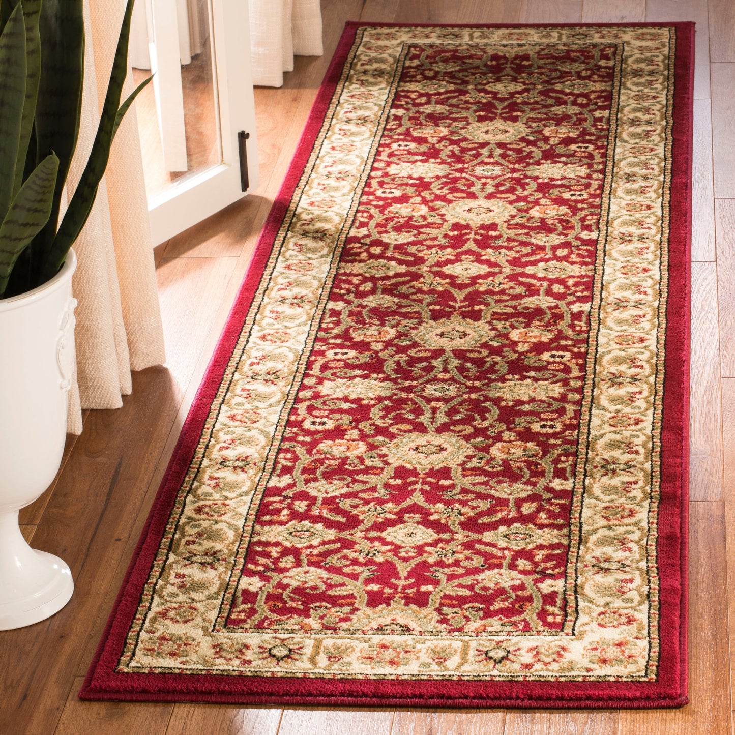 SAFAVIEH, Lyndhurst Marsha Traditional Area Rug
